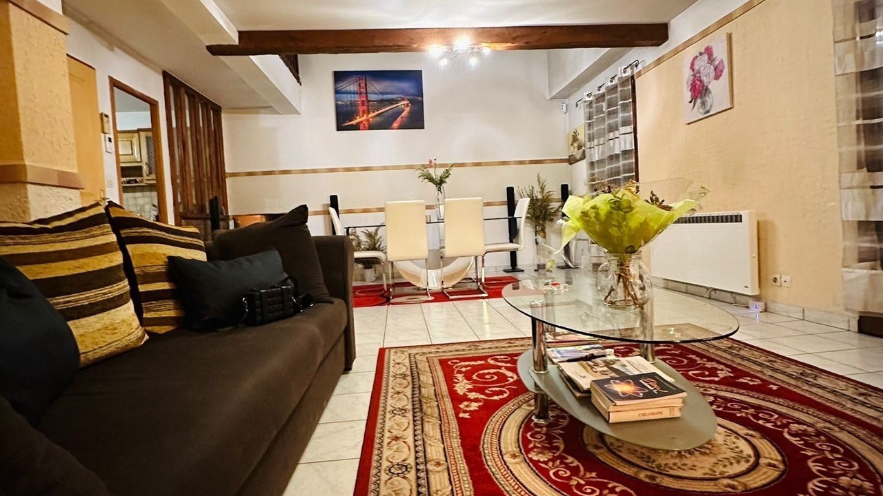 Photo of Livingroom in Montfermeil