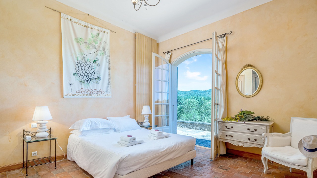 Photo of Bedroom in Le Puy-Sainte-Reparade