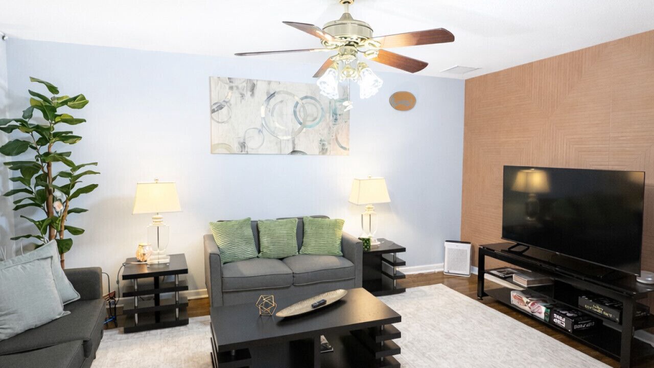 Photo of Livingroom in Medical Center District
