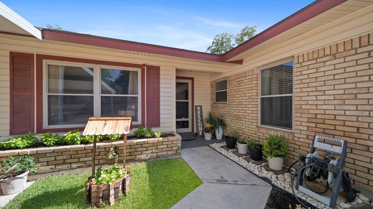 Photo of Patio Balcony in Medical Center District