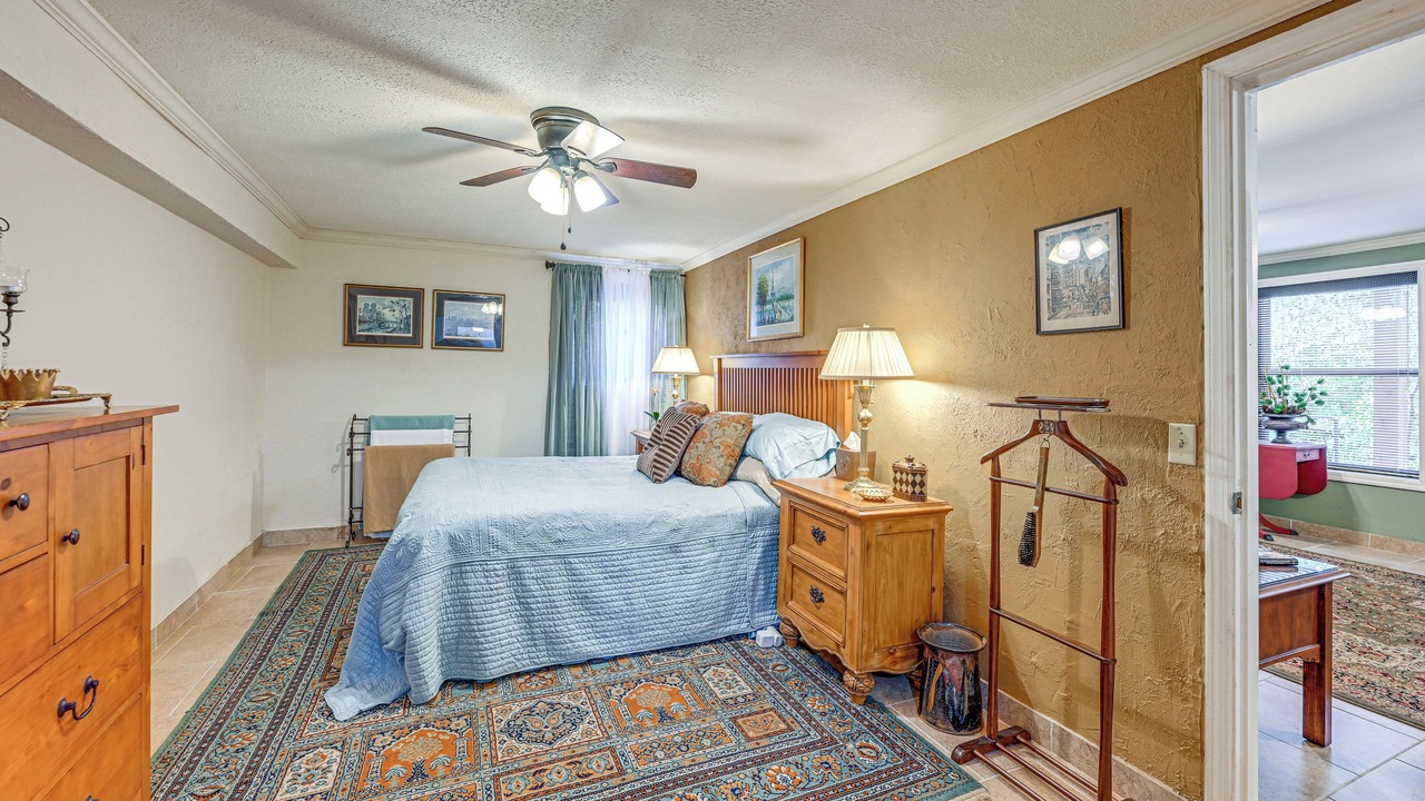 Photo of Bedroom in Hayesville