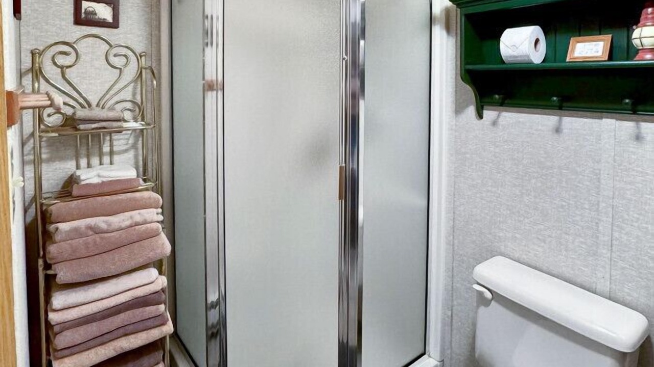 Photo of Bathroom in Cascade