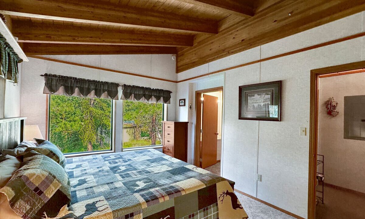 Photo of Bedroom in Cascade