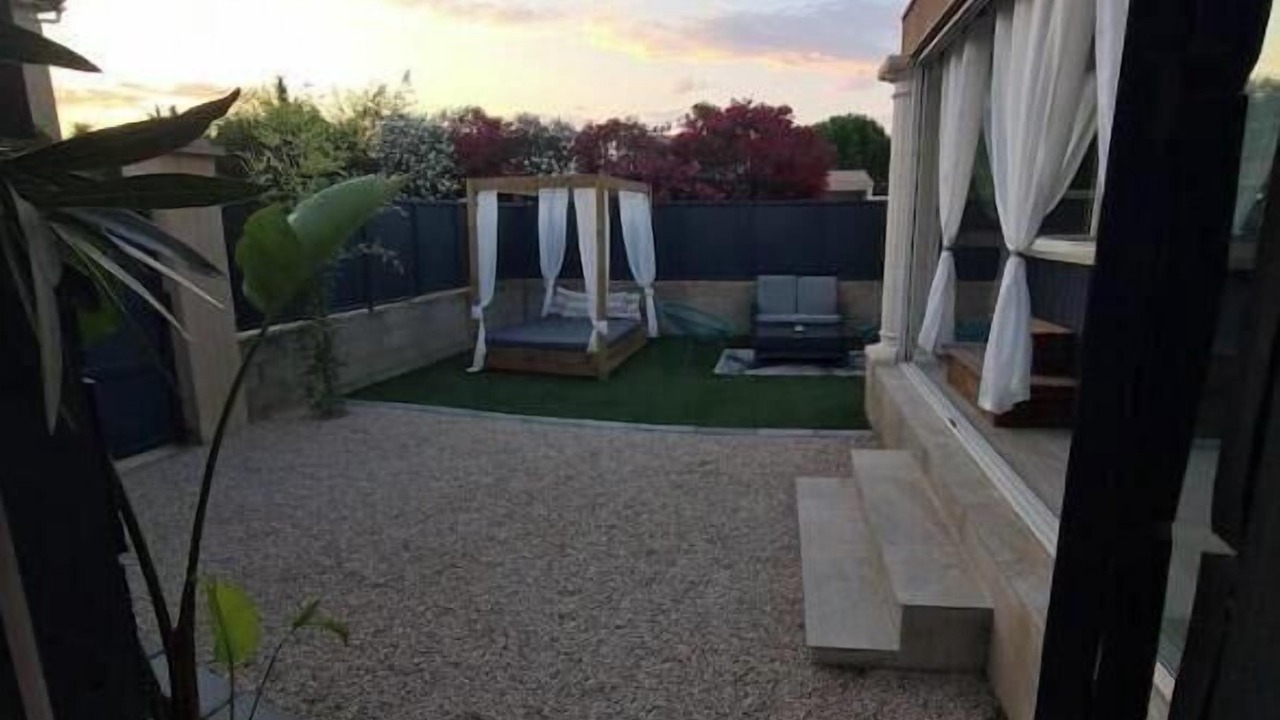 Photo of Patio Balcony in Gard Rhodanien