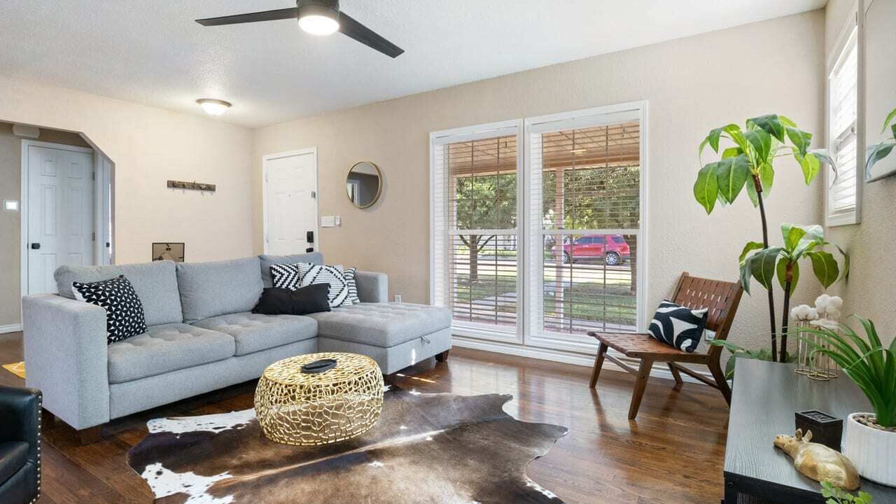 Photo of Livingroom in Tech Terrace