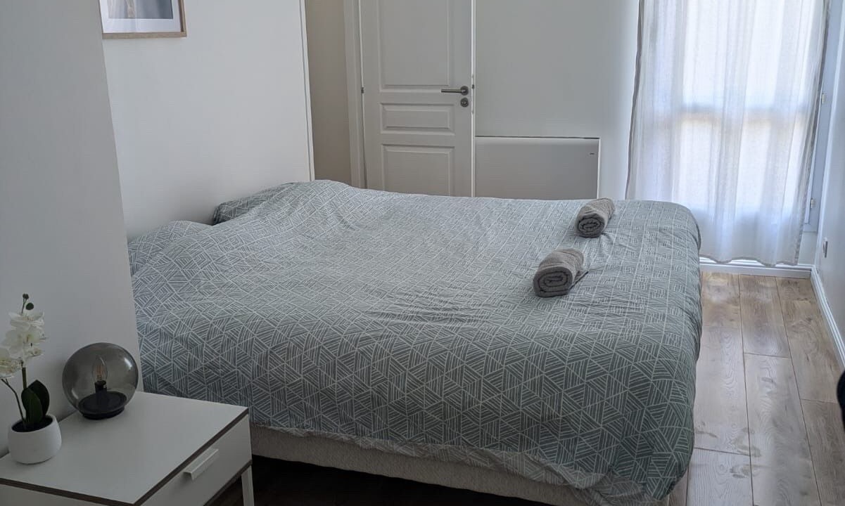Photo of Bedroom in Saint-Genis-Laval