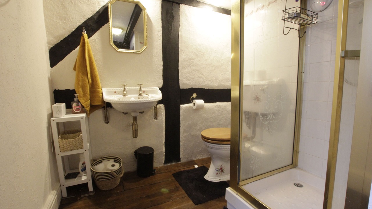 Photo of Bathroom in Tatenhill