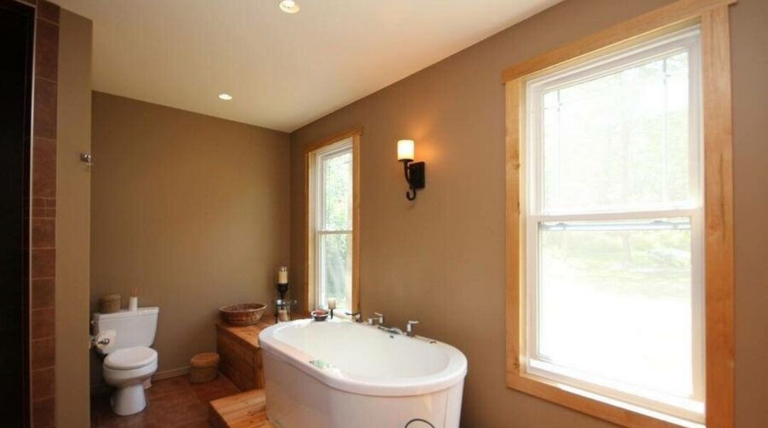 Photo of Bathroom in Howe Island
