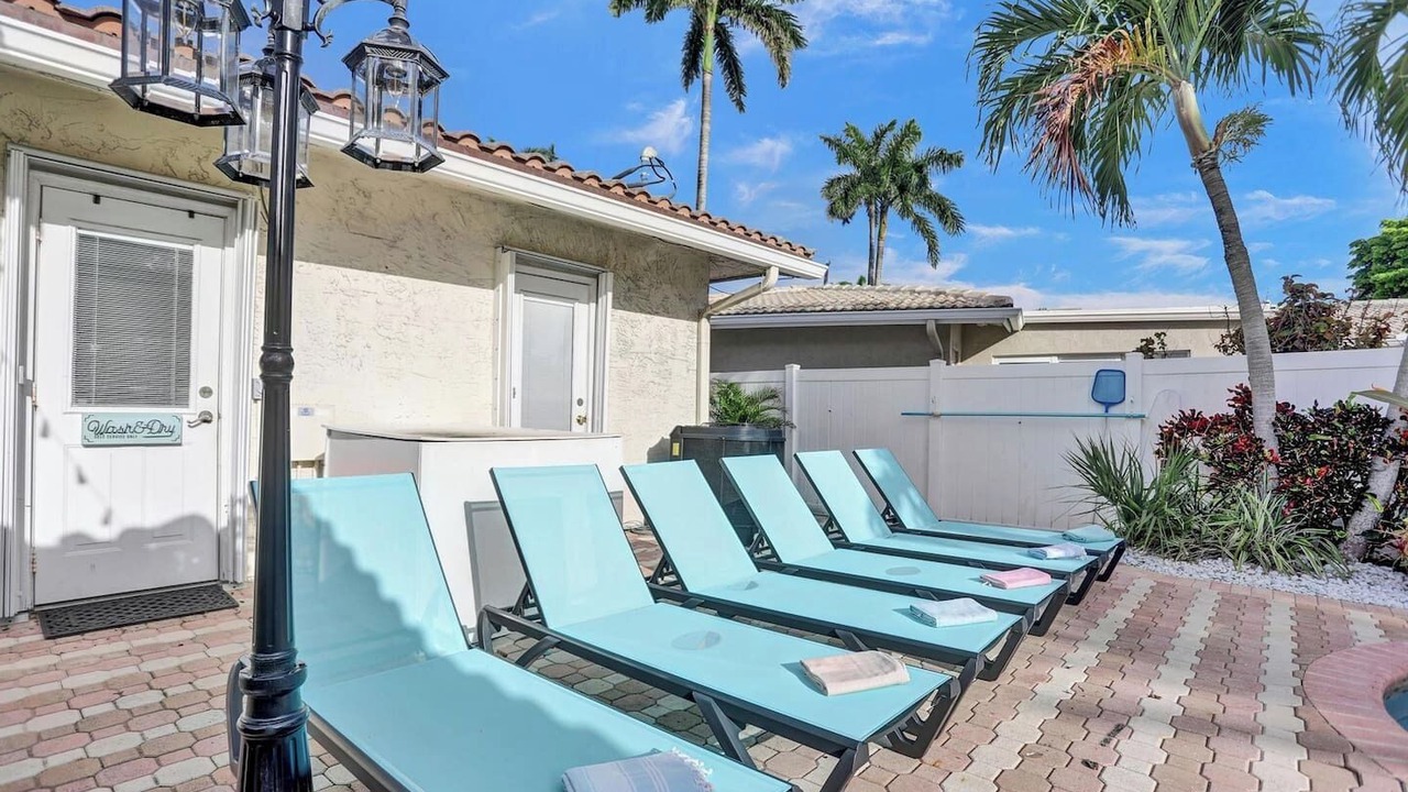 Photo of Patio Balcony in Dolphin Isles