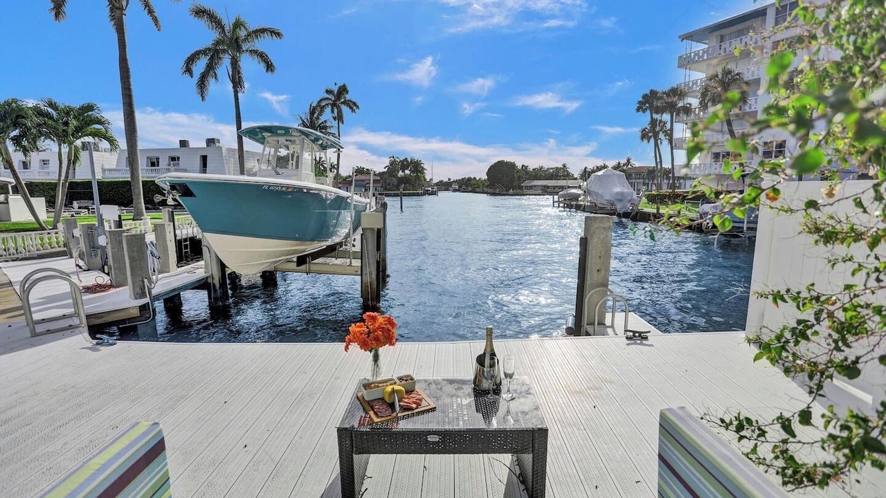 Photo of Patio Balcony in Dolphin Isles