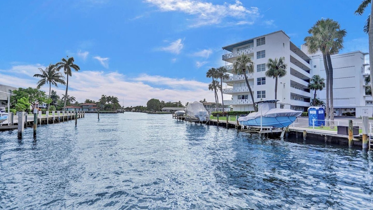 Photo of Others in Dolphin Isles