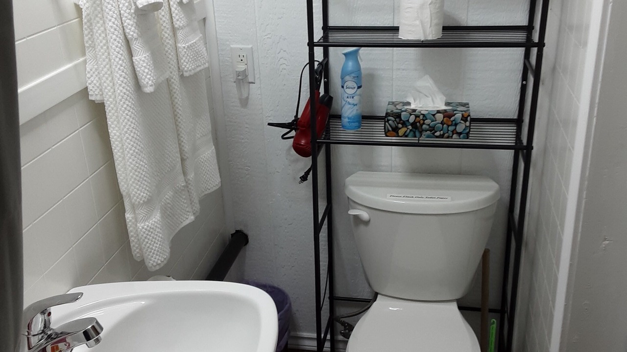 Photo of Bathroom in Forest CIty