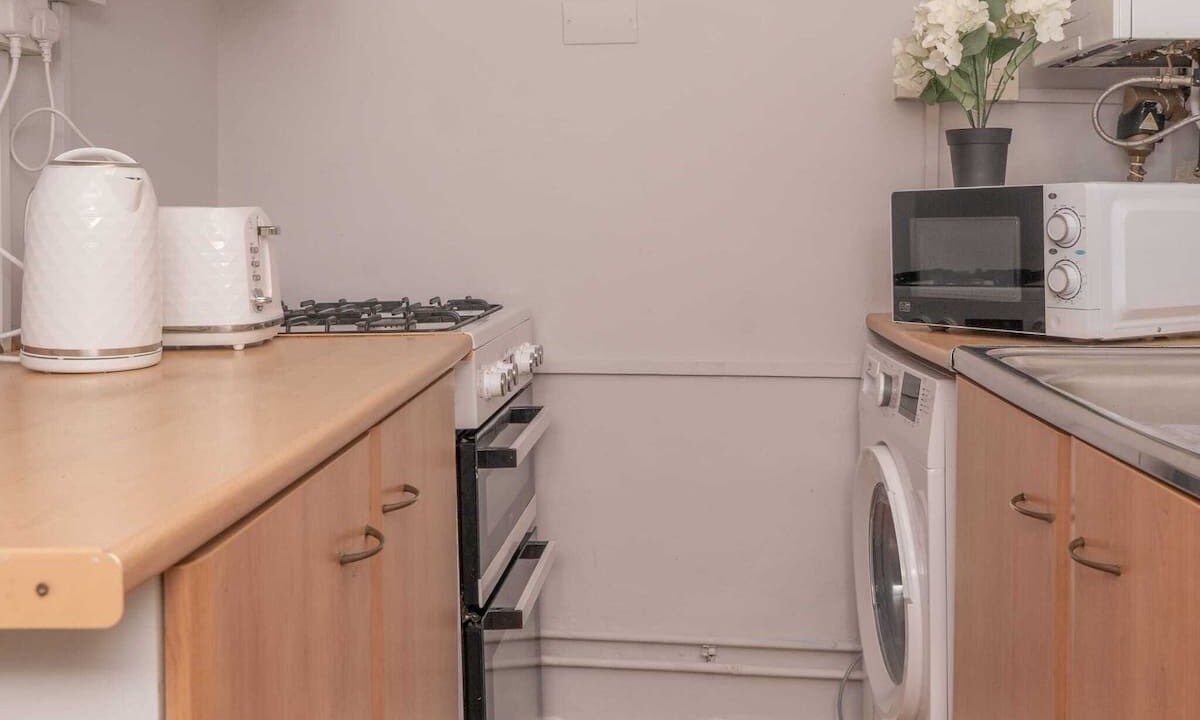 Photo of Kitchen in Weston by Wellend