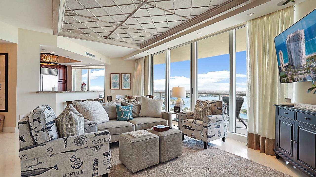 Photo of Livingroom in Singer Island