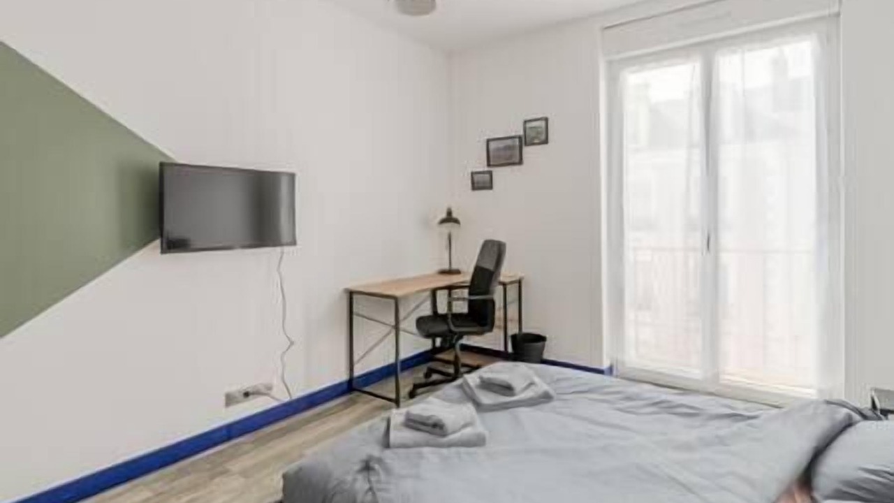 Photo of Bedroom in Saint-Nazaire