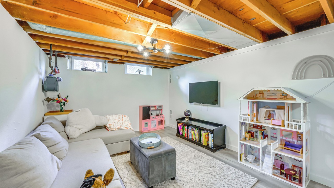 Photo of Livingroom in Mitchell