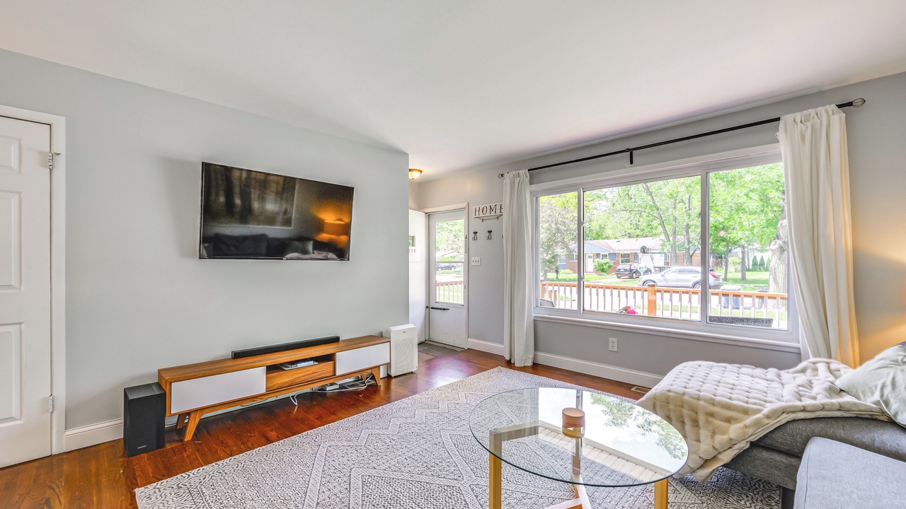 Photo of Livingroom in Mitchell