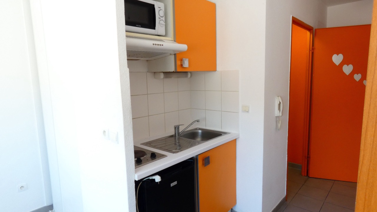 Photo of Kitchen in Hopitaux-Facultes