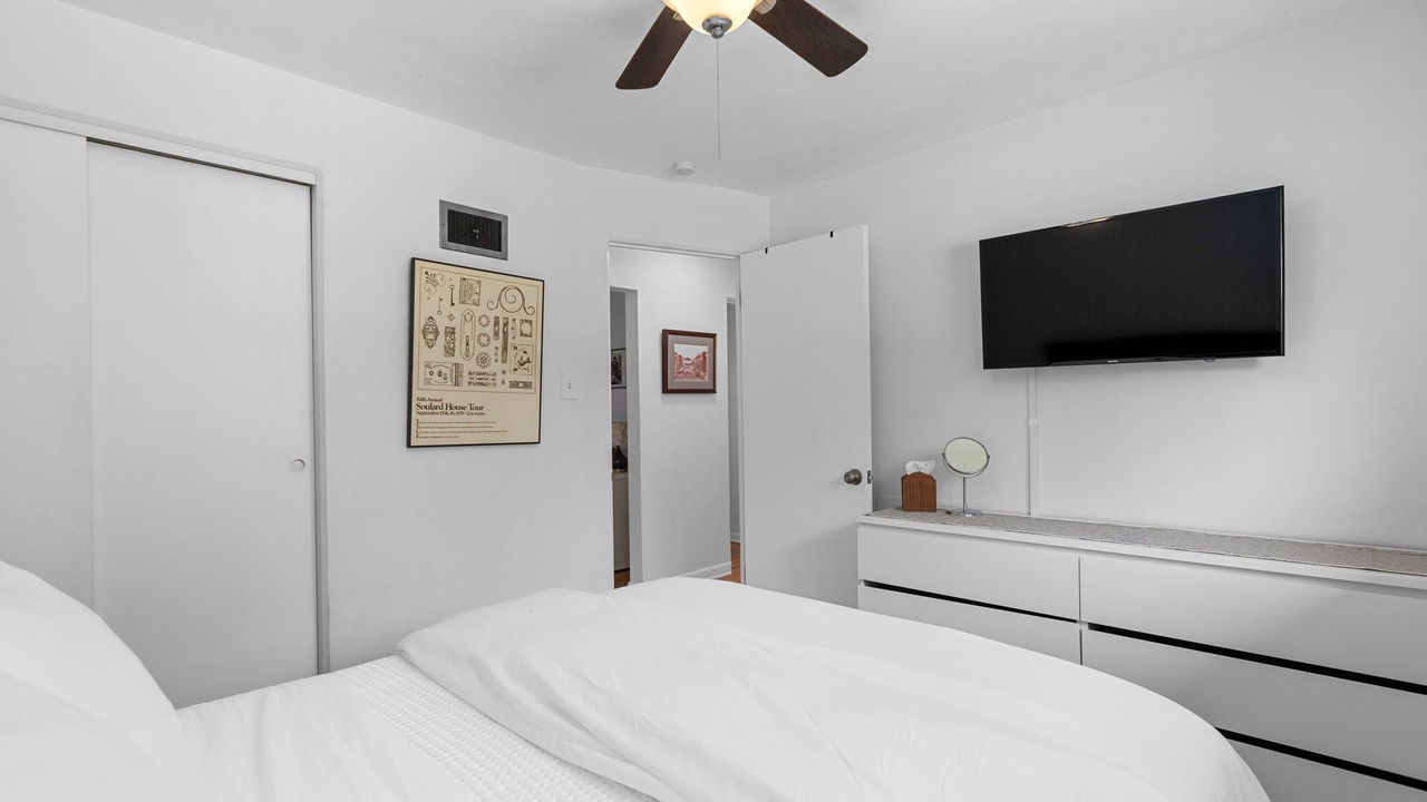 Photo of Bedroom in DeBaliviere Place