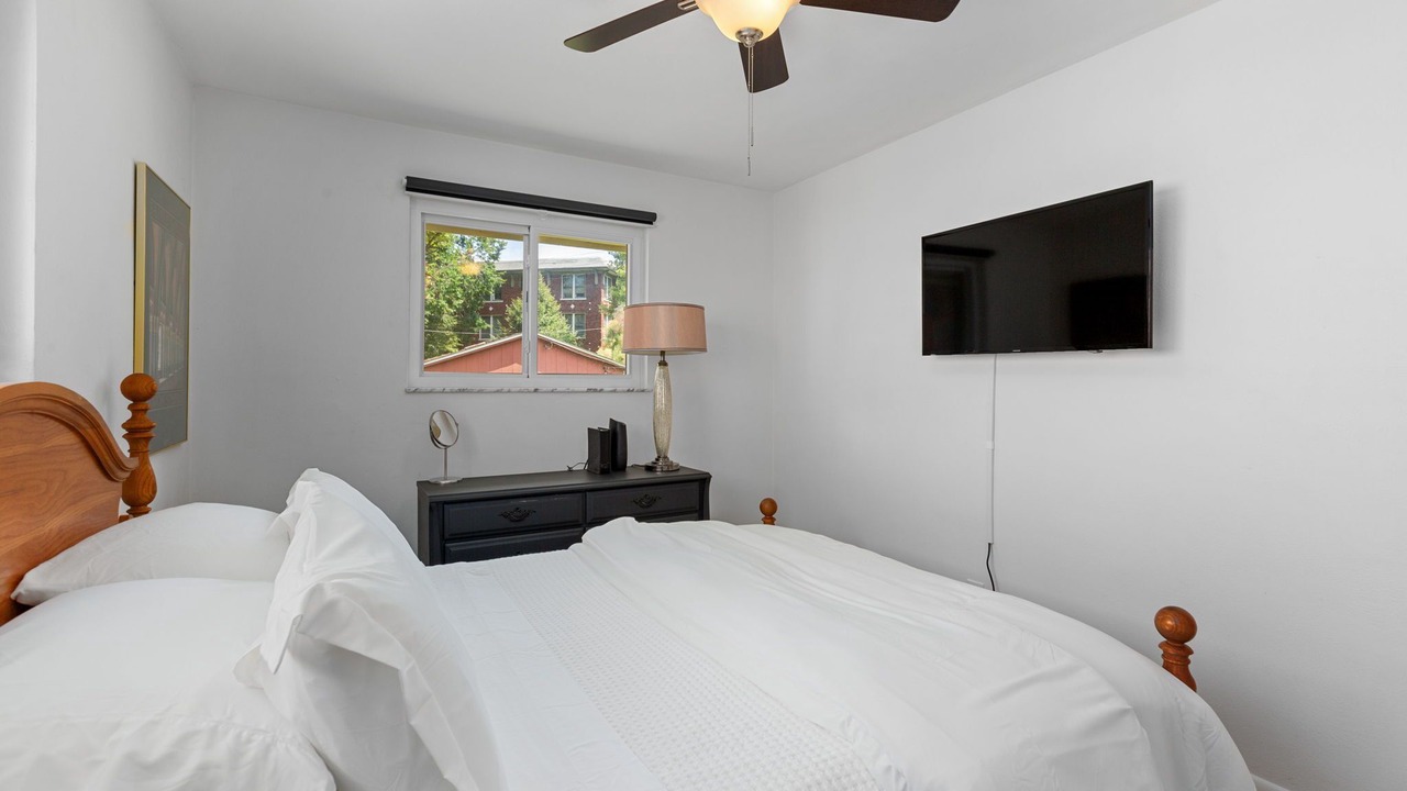 Photo of Bedroom in DeBaliviere Place
