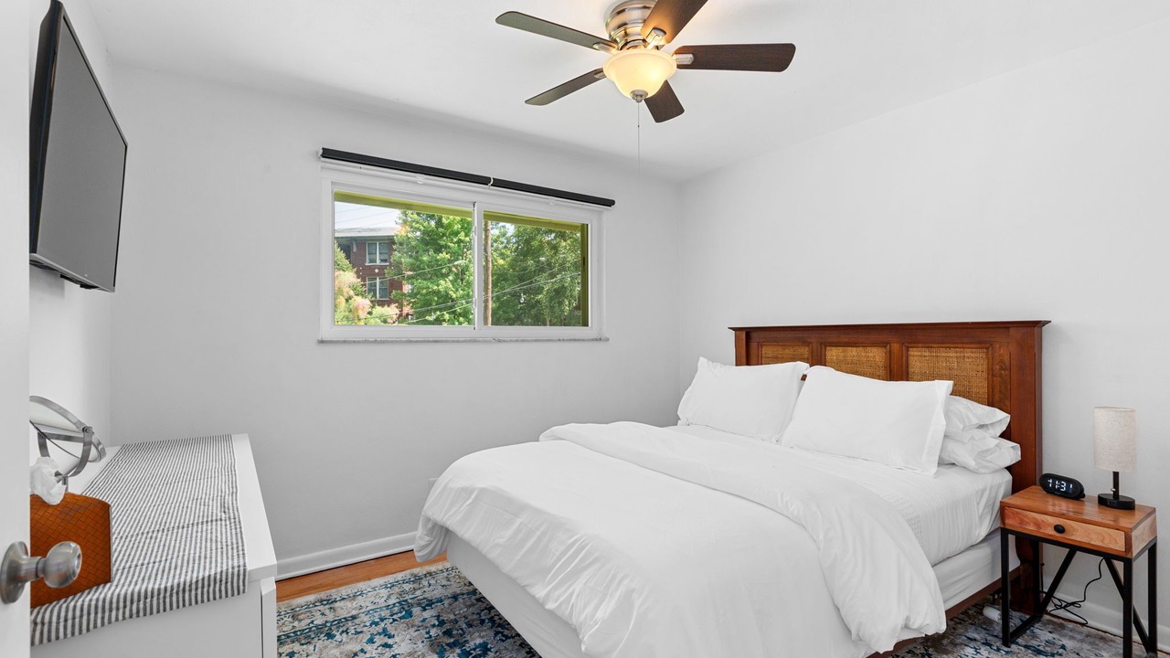 Photo of Bedroom in DeBaliviere Place