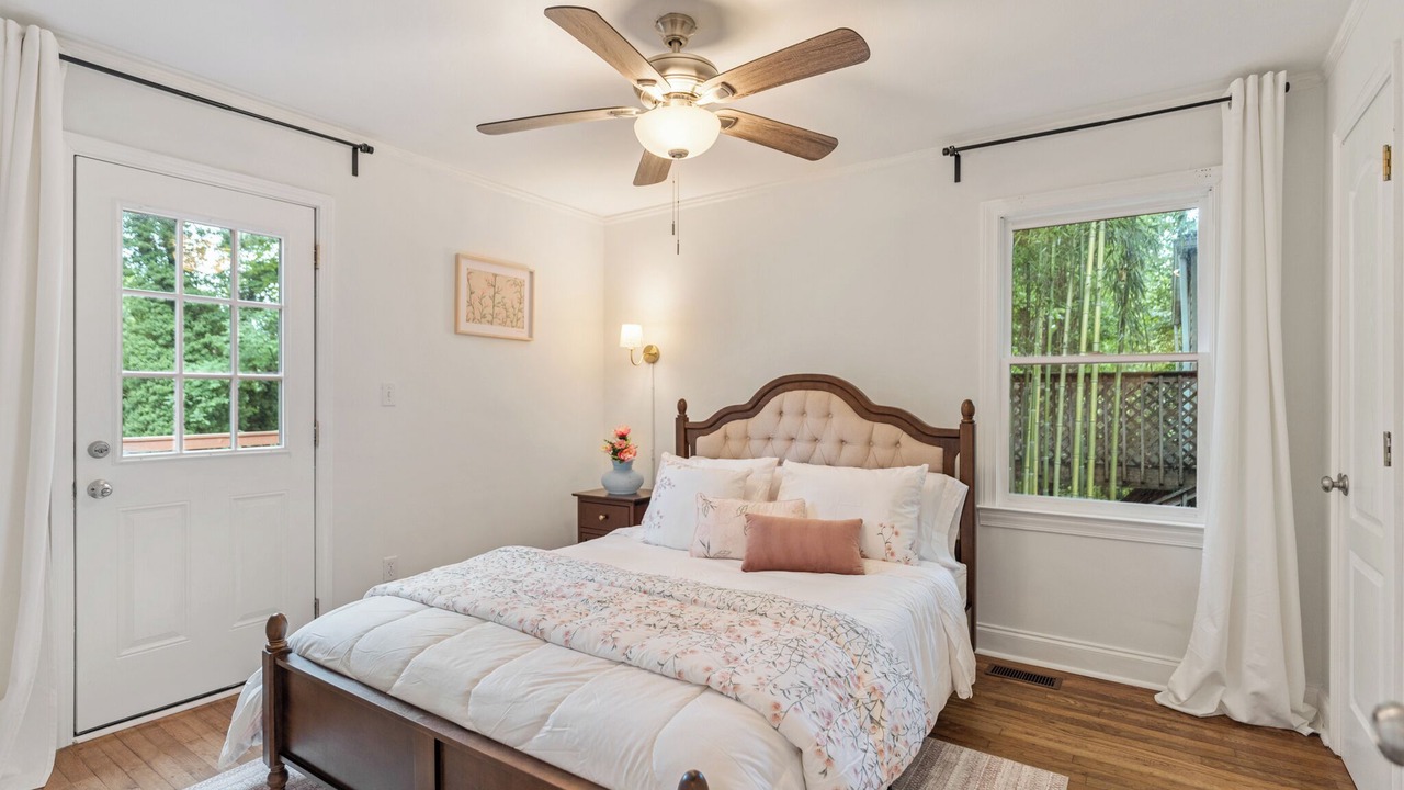 Photo of Bedroom in Briarcliff Heights