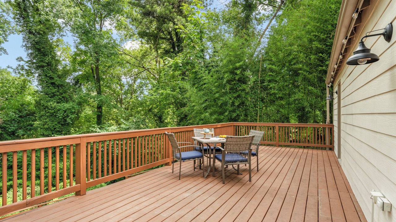 Photo of Outdoor in Briarcliff Heights