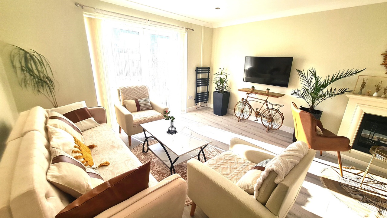 Photo of Livingroom in Newport