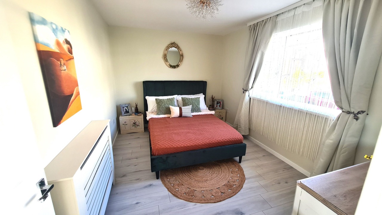 Photo of Bedroom in Newport