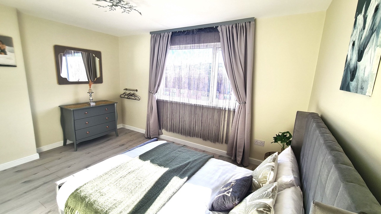 Photo of Bedroom in Newport