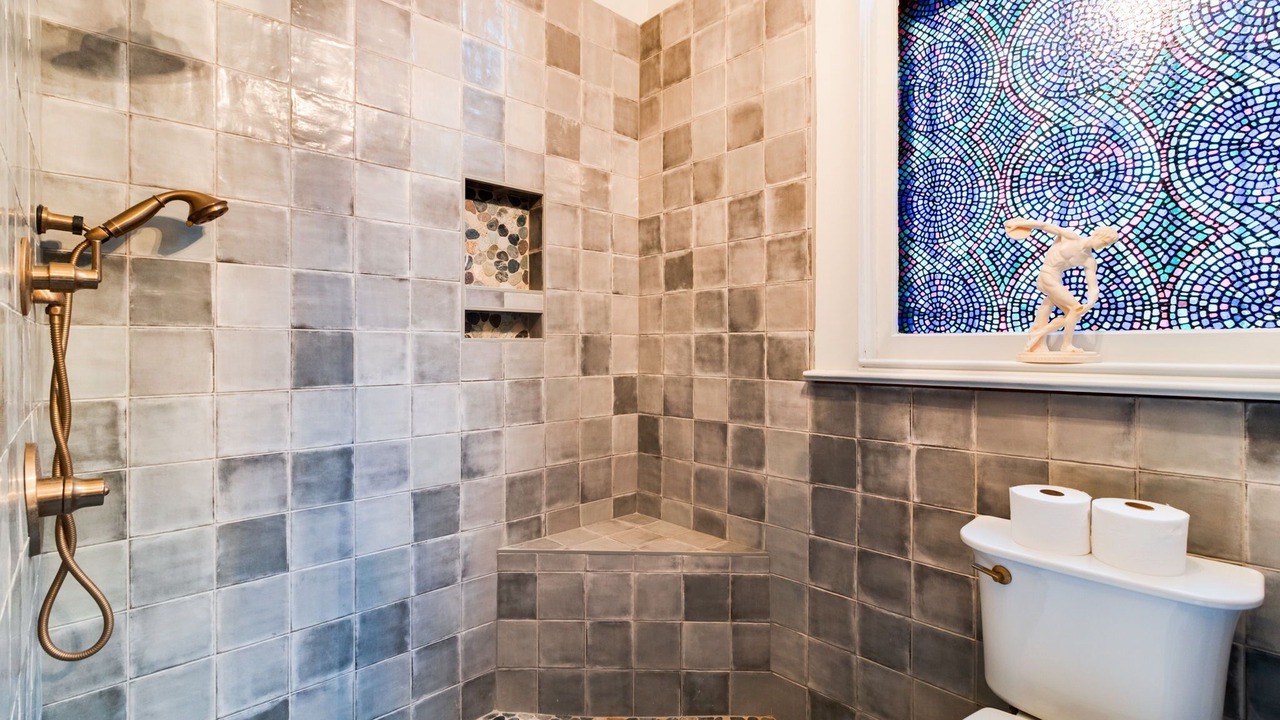 Photo of Bathroom in Scott