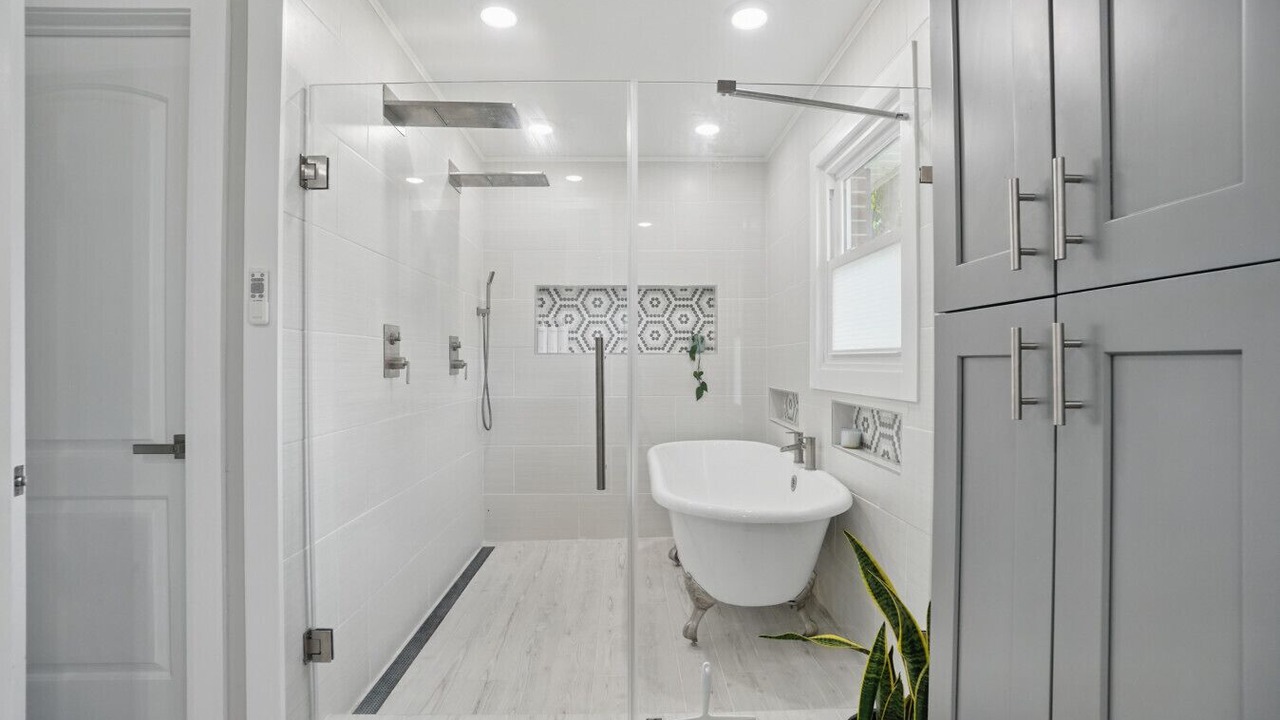 Photo of Bathroom in Snug Harbor
