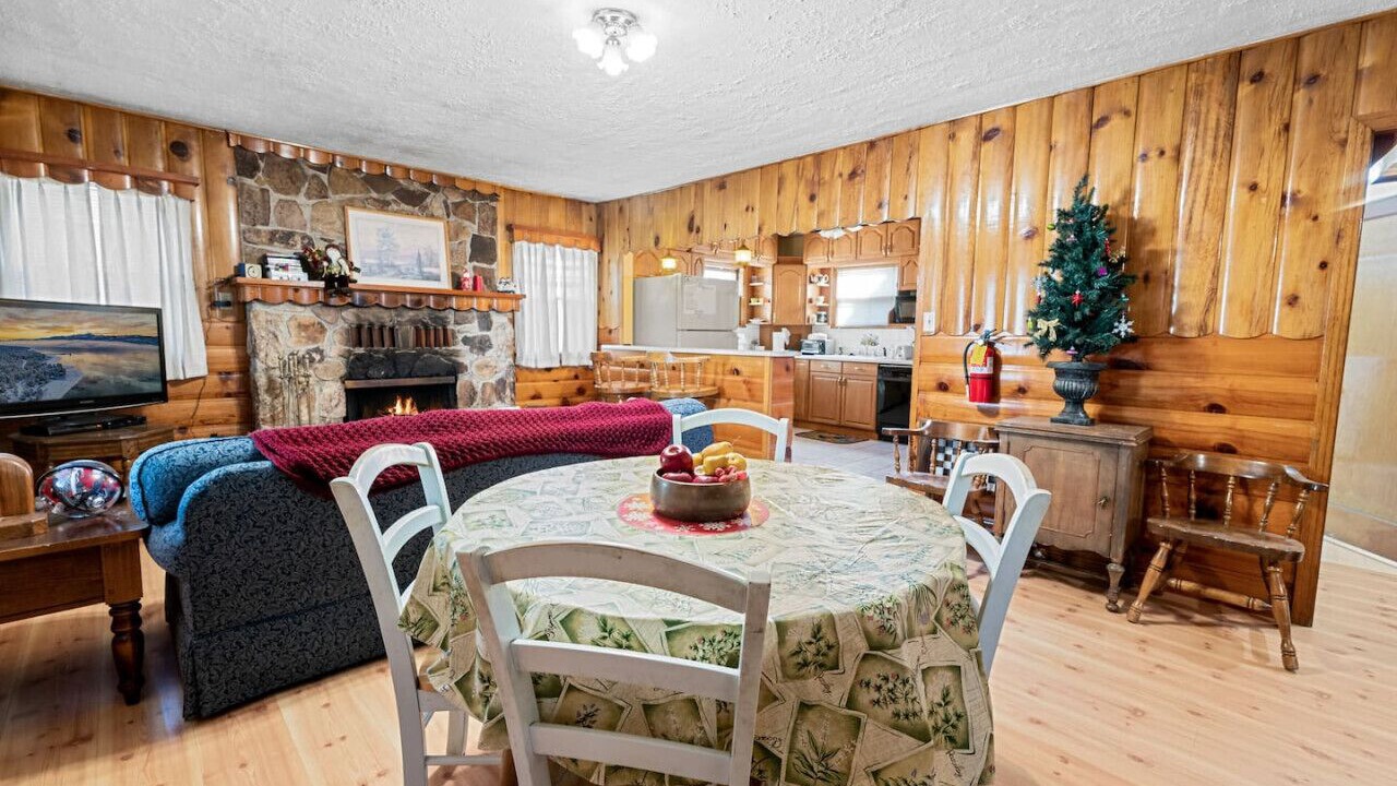 Photo of Livingroom in Peter Pan