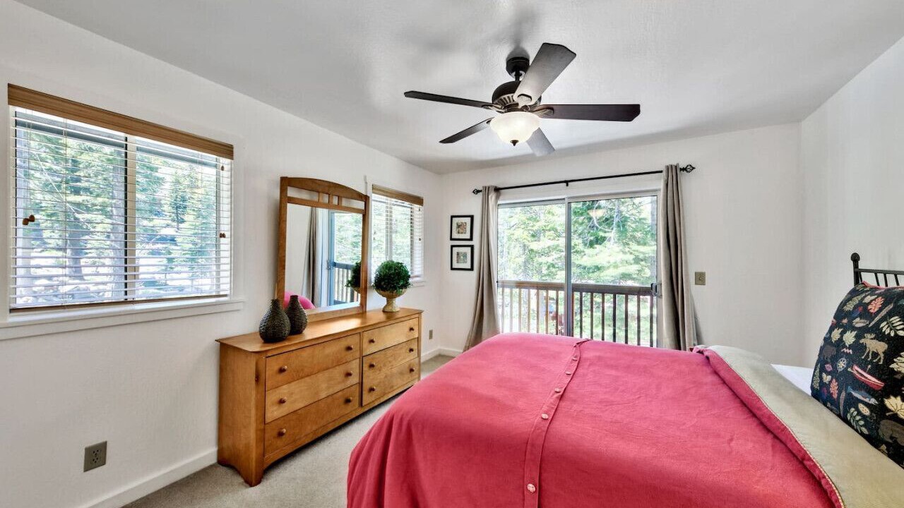 Photo of Bedroom in Alpine Meadows