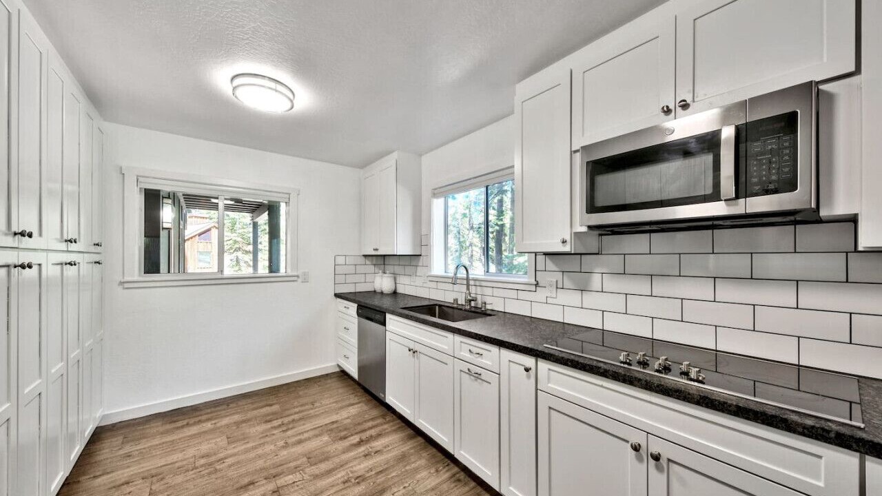 Photo of Kitchen in Alpine Meadows