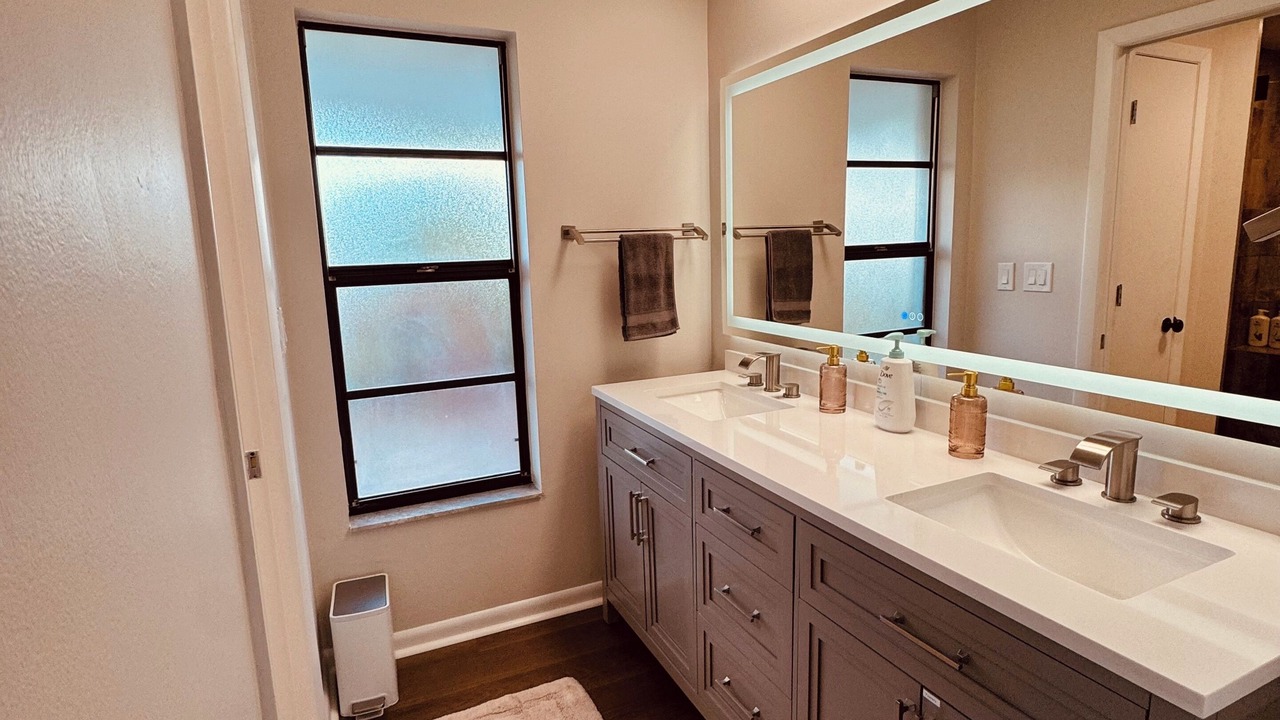Photo of Bathroom in Biggar