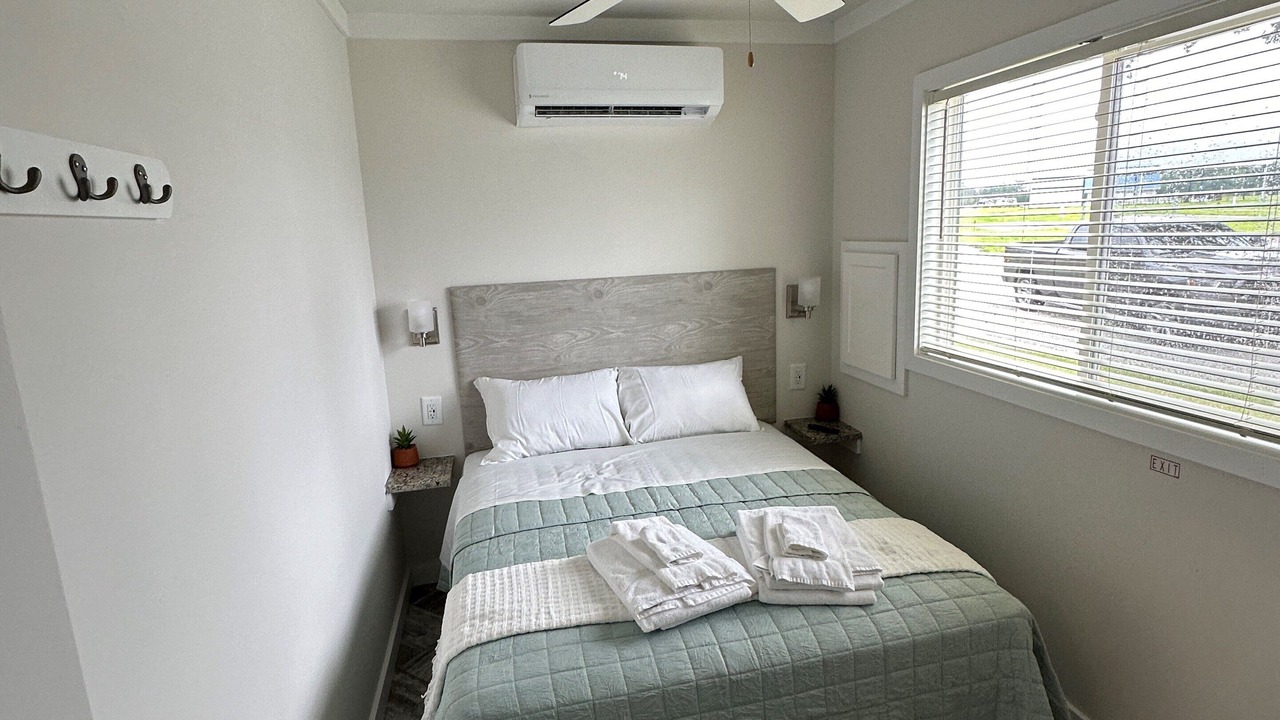 Photo of Bedroom in Maysville