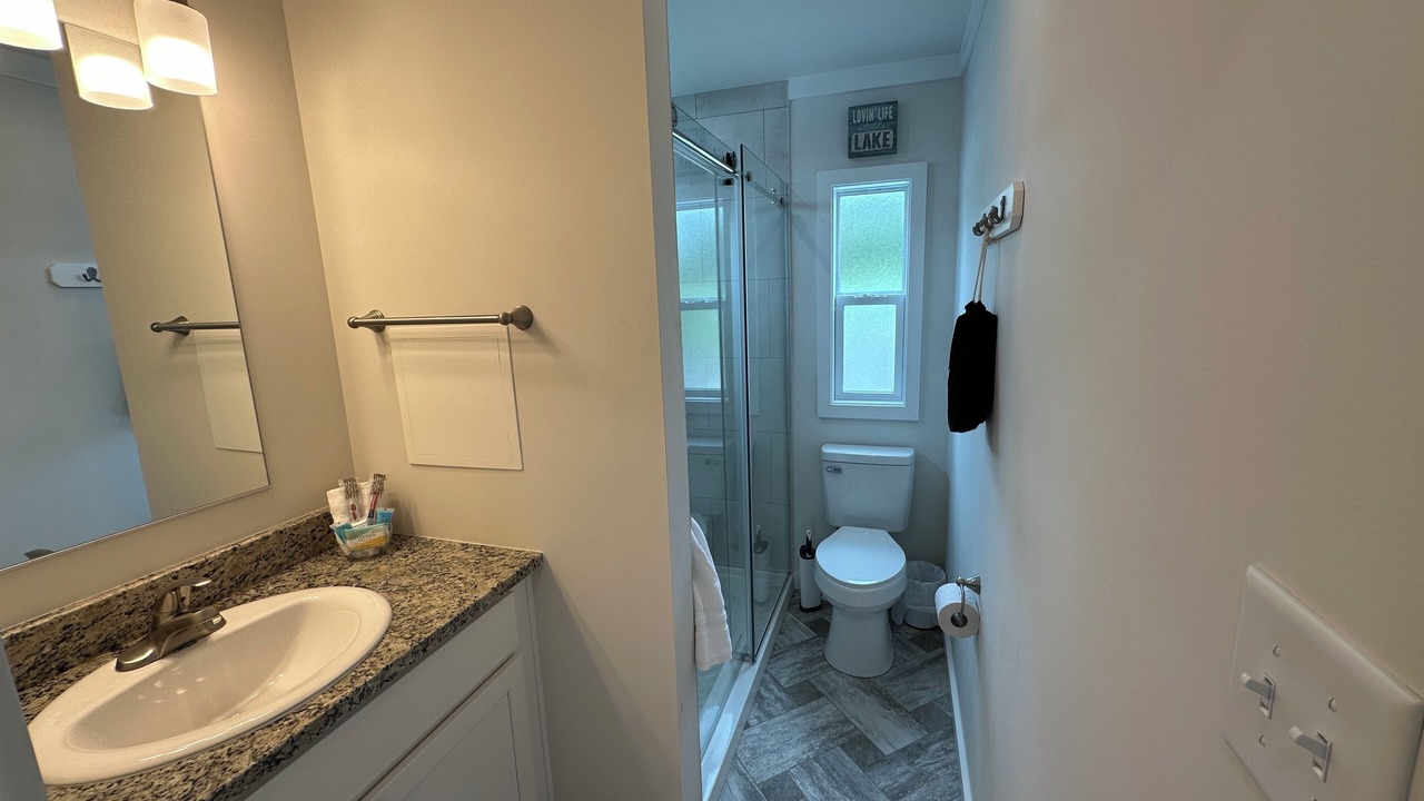 Photo of Bathroom in Maysville