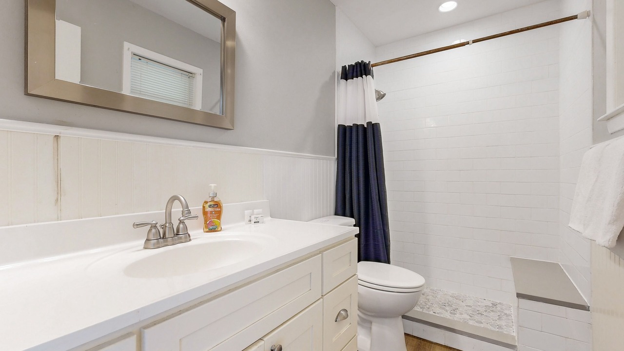 Photo of Bathroom in Granite Shoals