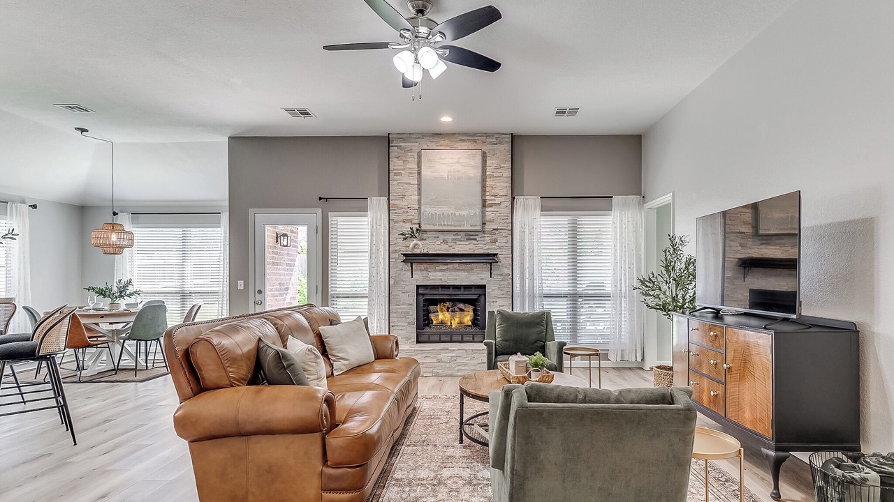 Photo of Livingroom in Edmond