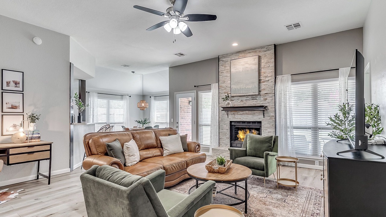 Photo of Livingroom in Edmond