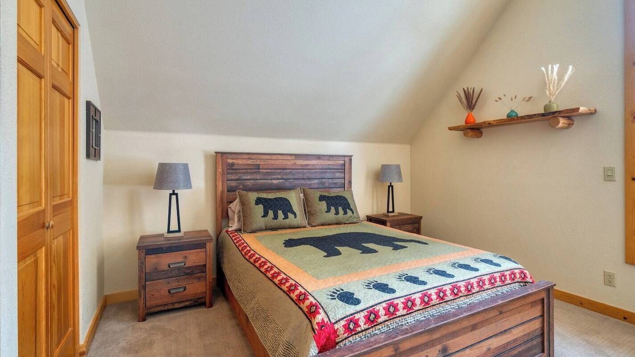 Photo of Bedroom in Redmond