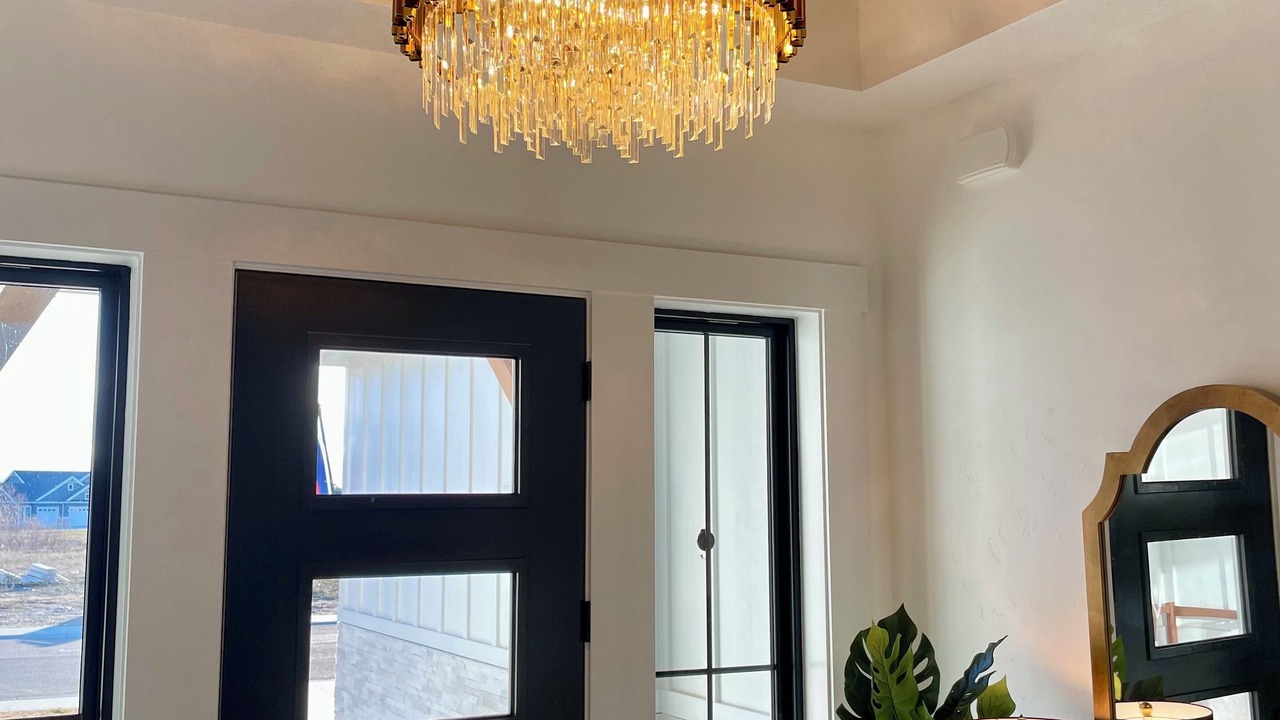 Photo of Others in Star