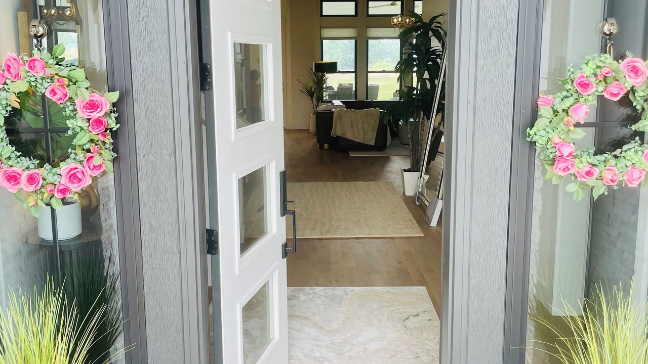 Photo of Others in Star