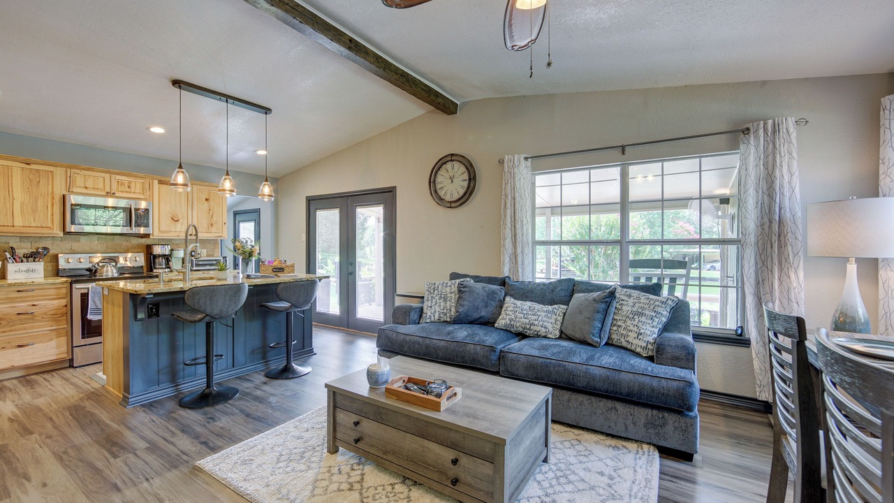 Photo of Livingroom in Tool