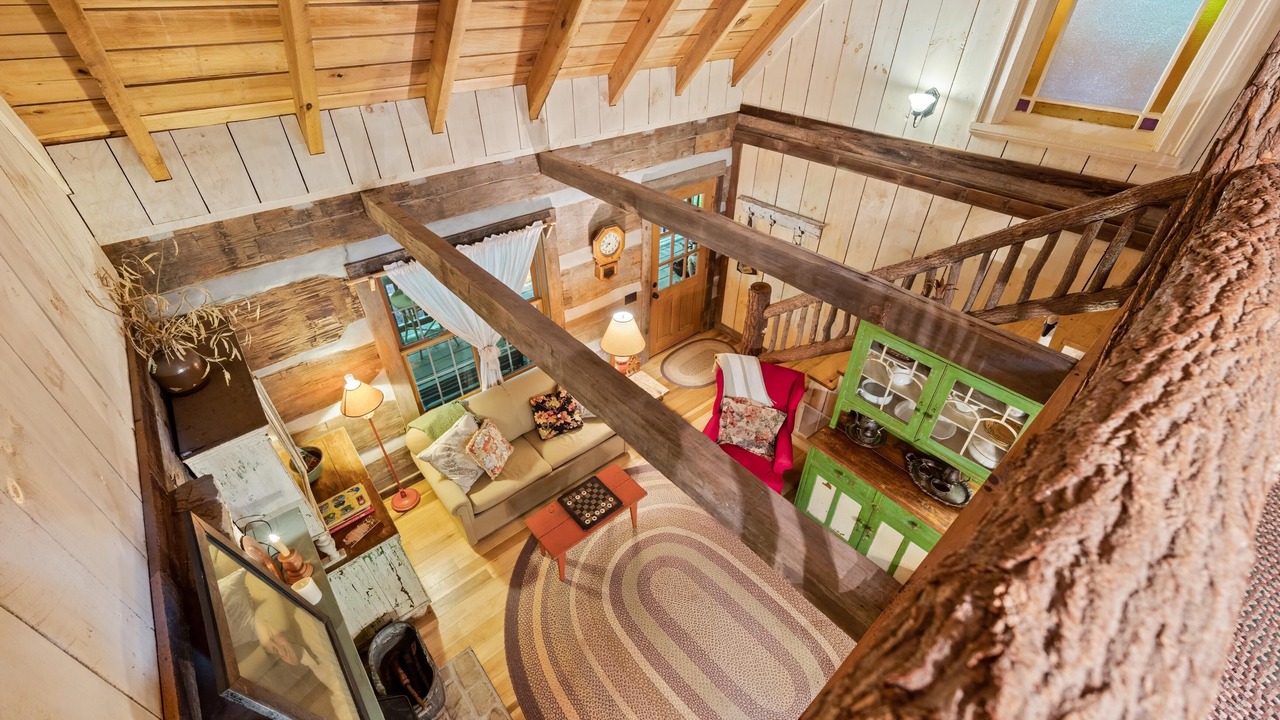 Photo of Livingroom in Gnaw Bone