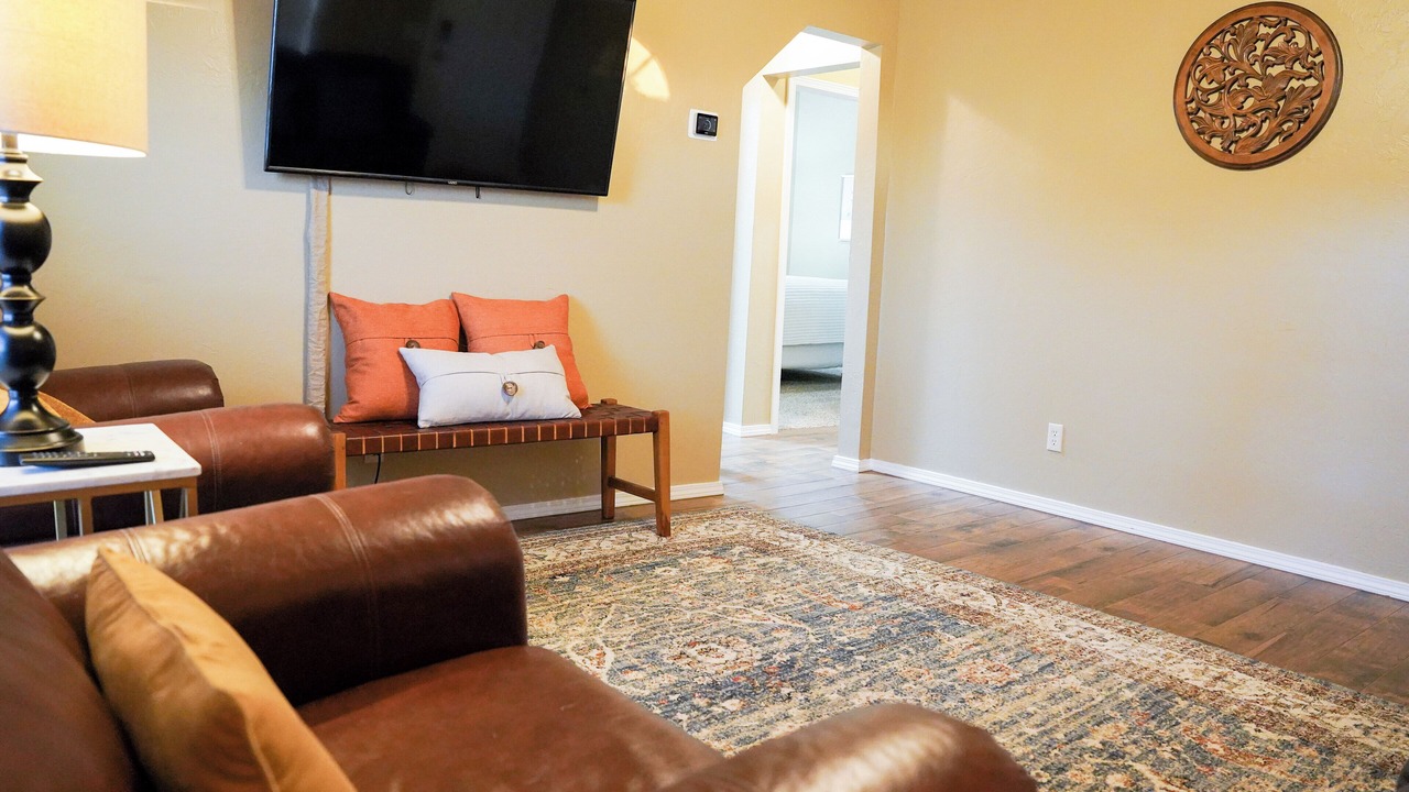Photo of Livingroom in Guthrie