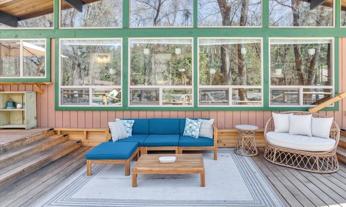 Photo of Livingroom in Mono Vista