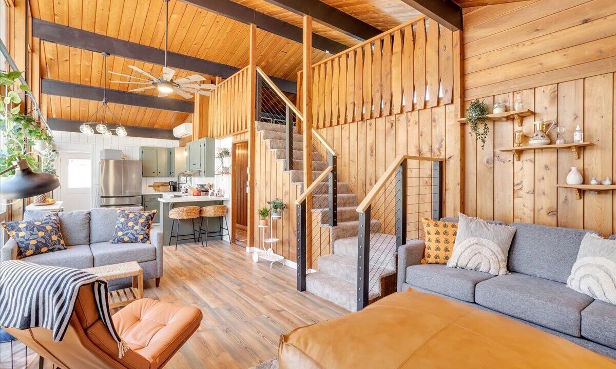 Photo of Livingroom in Mono Vista