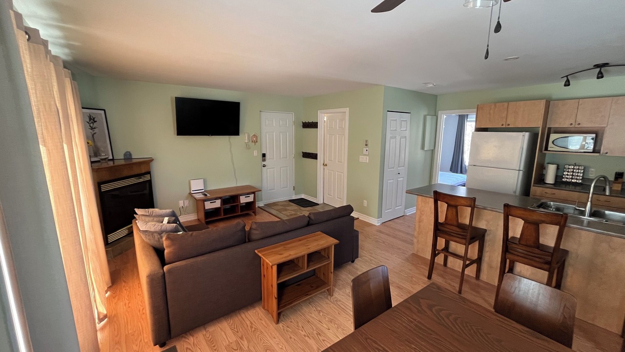 Photo of Livingroom in Mont Ste. Marie